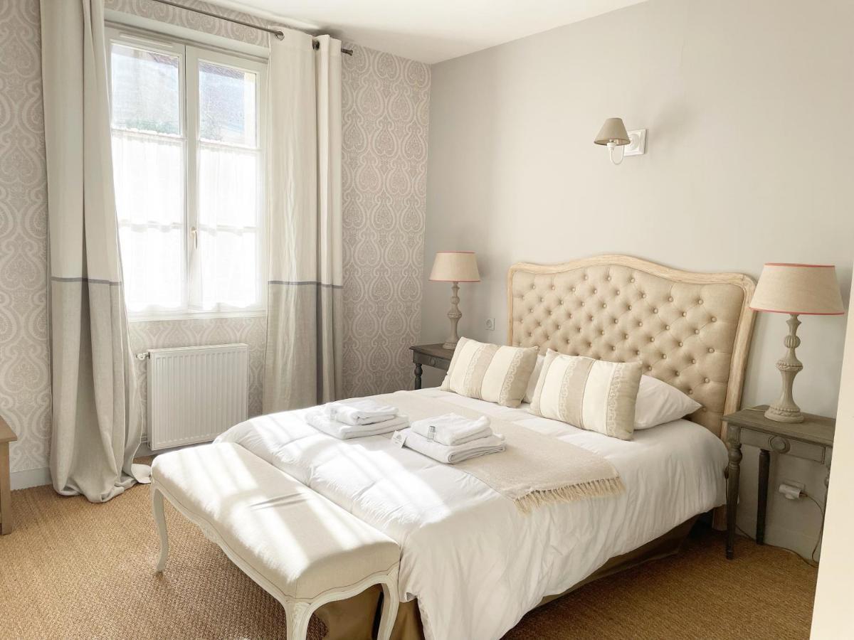Auberge Du Chasseur Grosrouvre Buitenkant foto